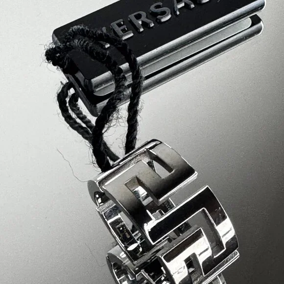 Ring - Picture 5 of 13